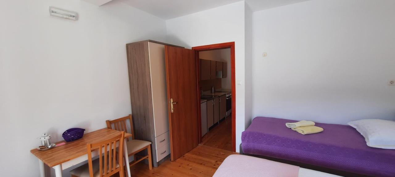 Apartments Lampalo Okuklje Zewnętrze zdjęcie