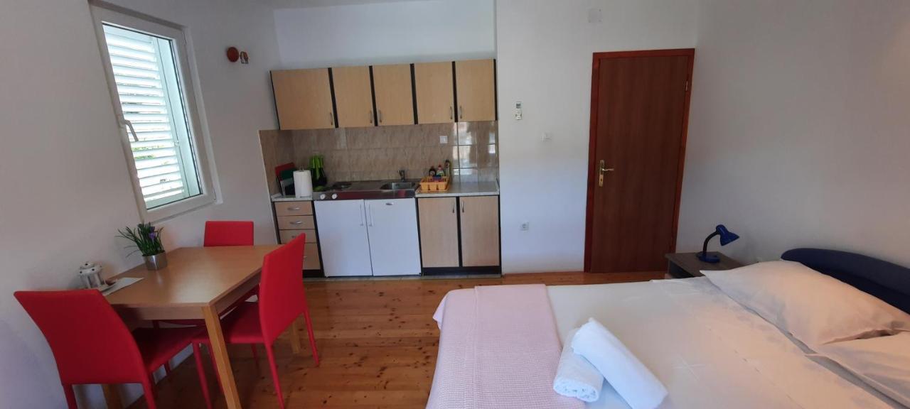 Apartments Lampalo Okuklje Zewnętrze zdjęcie